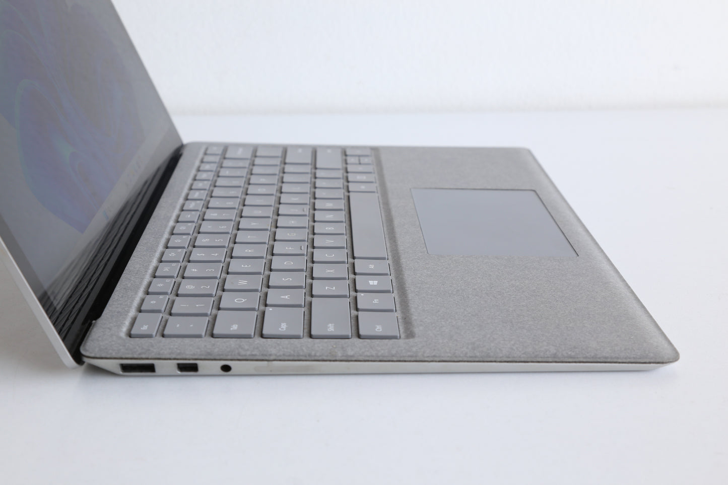 Microsoft Surface Laptop 2 i5-8350U 8/256GB