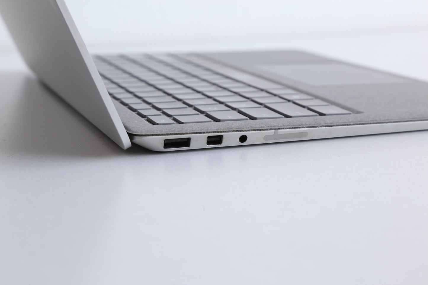 Microsoft Surface Laptop 2 i5-8350U 8/256GB
