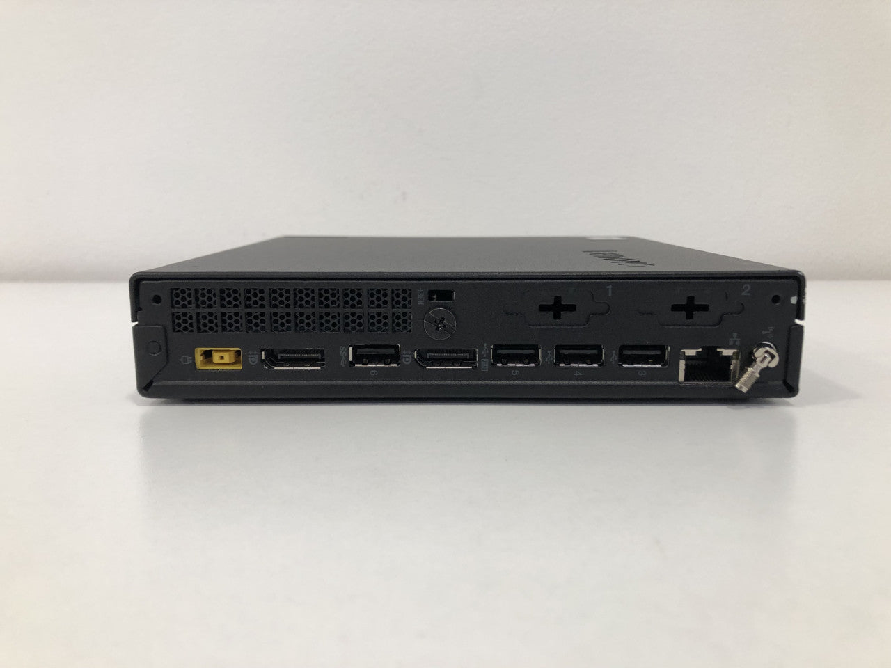 Lenovo ThinkCentre M625q USFF WiFi AMD A9 8GB DDR4 240GB SSD