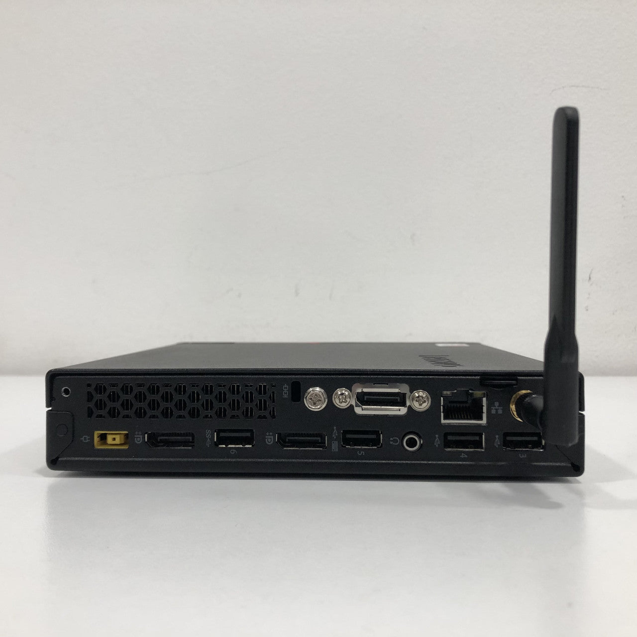 Lenovo ThinkCentre M715q AMD PRO A12 8GB DDR4 128GB