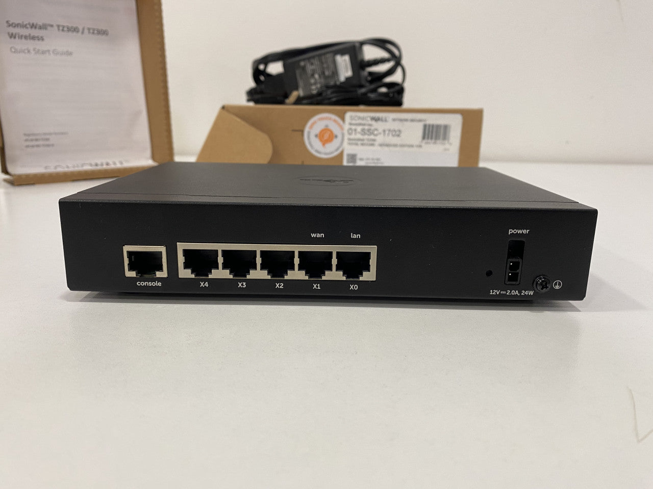 NOVO Dell SonicWALL TZ300 Network Security