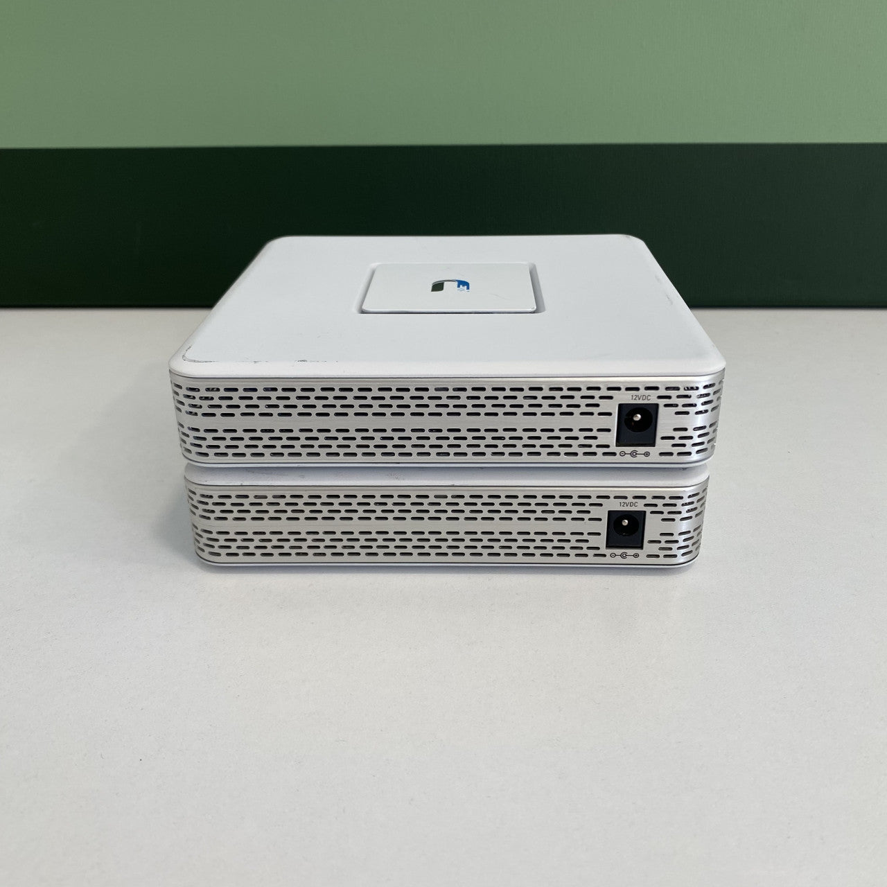 Ubiquiti Networks UniFi USG Security Gateway / 1 na stanju