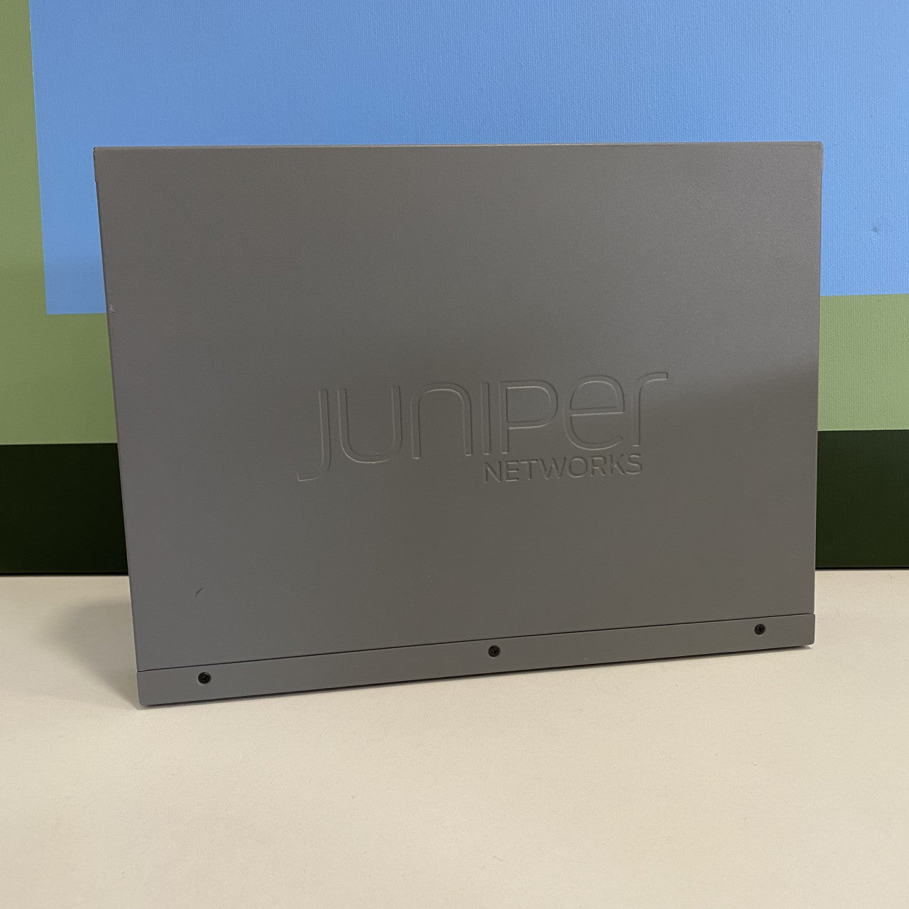 Juniper Networks SRX 110H2-VA Gateway Security