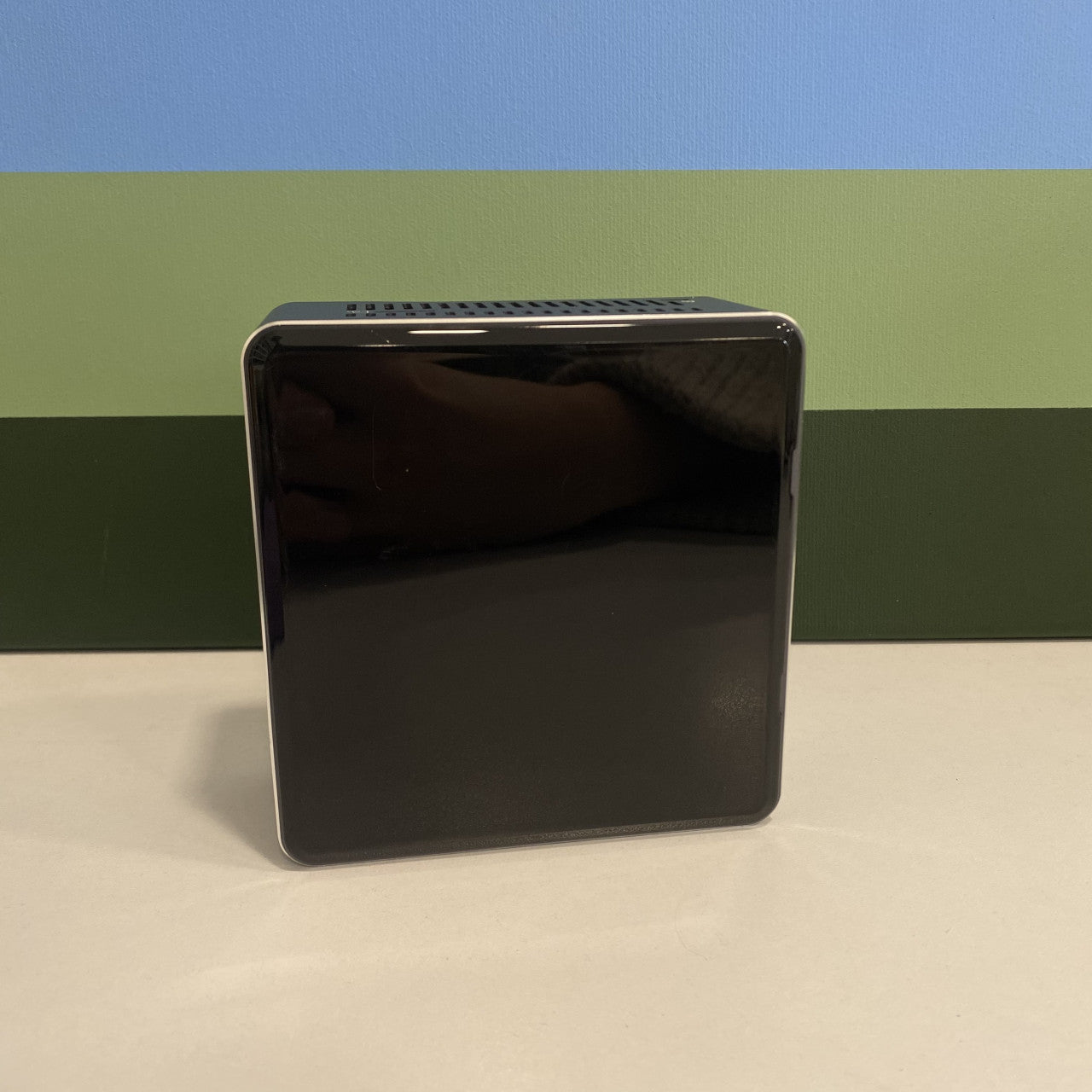 Intel NUC 7i5BNH Mini PC i5-7260U 8/256GB