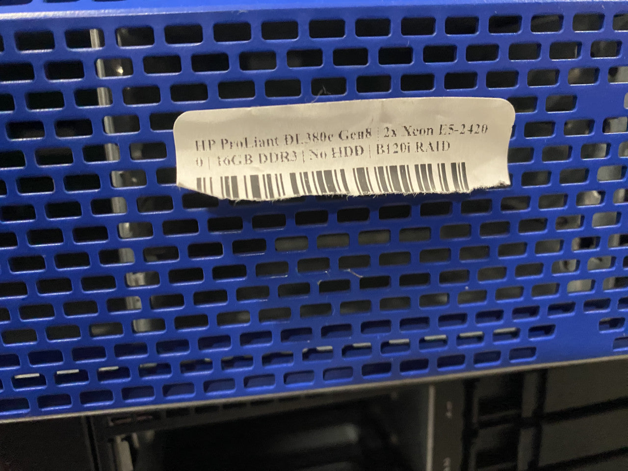 HP ProLiant DL380p Gen8 - Više opcija na stanju