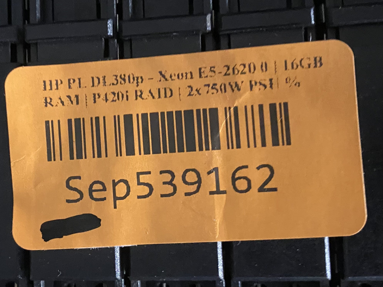 HP ProLiant DL380p Gen8 - Više opcija na stanju