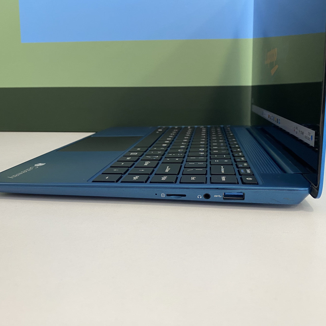 Gateway GWTN141-10 i5-1135G7 16/256GB