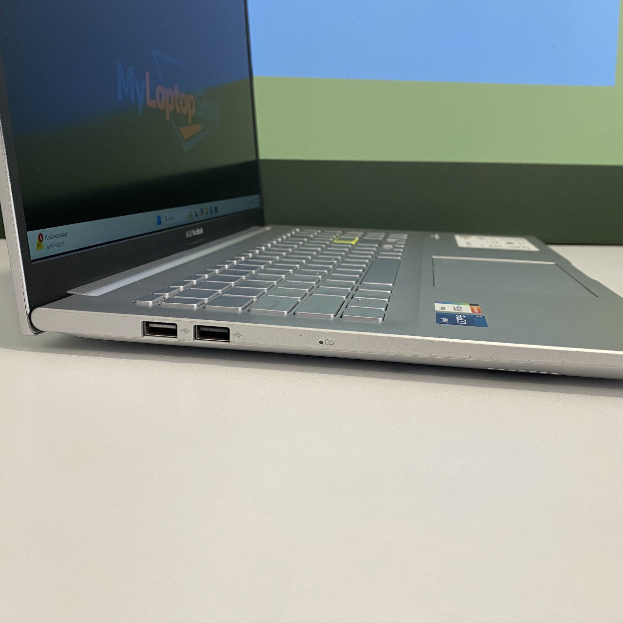 Asus Vivobook 15 i7-1165G7 16/256GB / PROČITATI OPIS