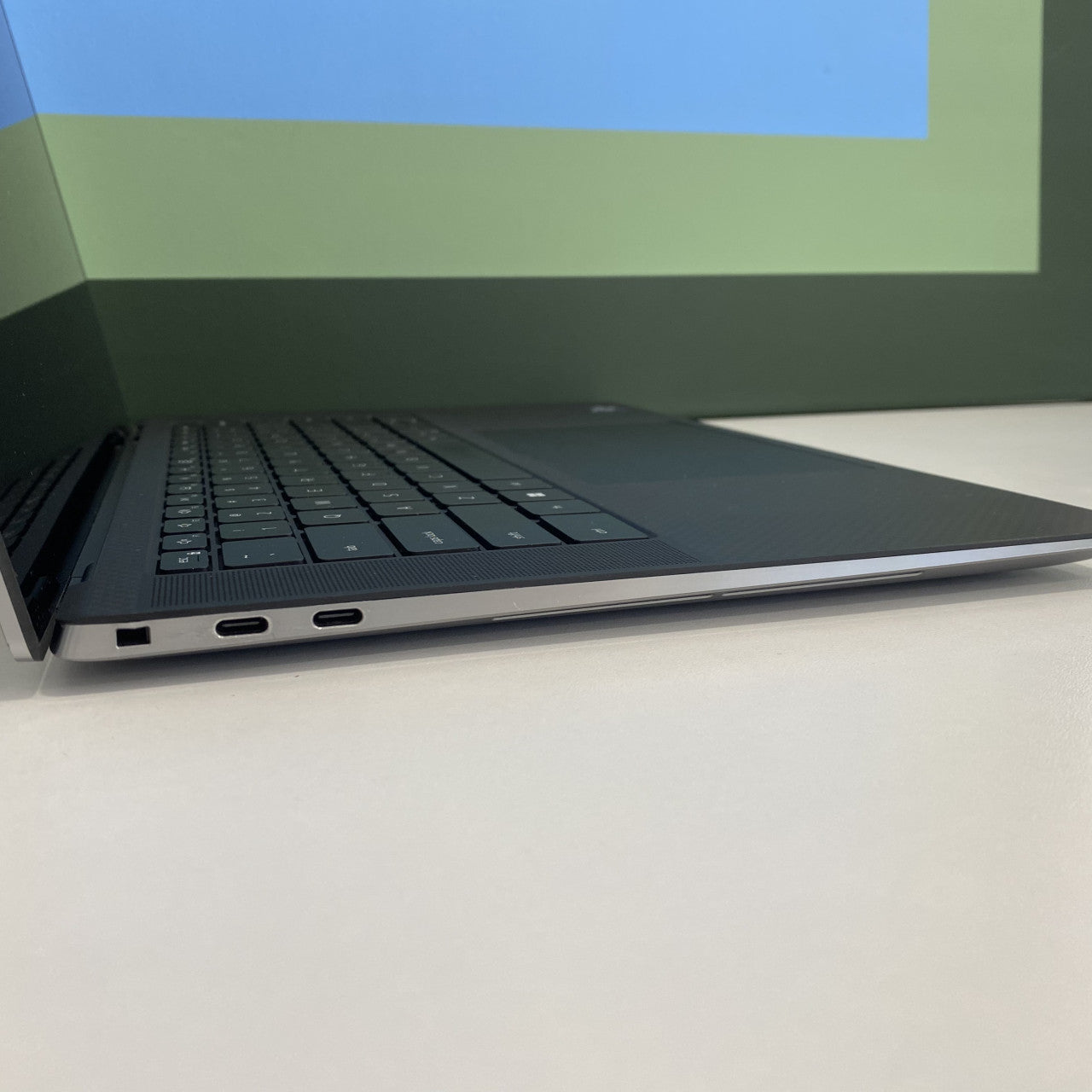 Dell Precision 5560 TS i9-11950H NVIDIA RTX A2000 32/512GB