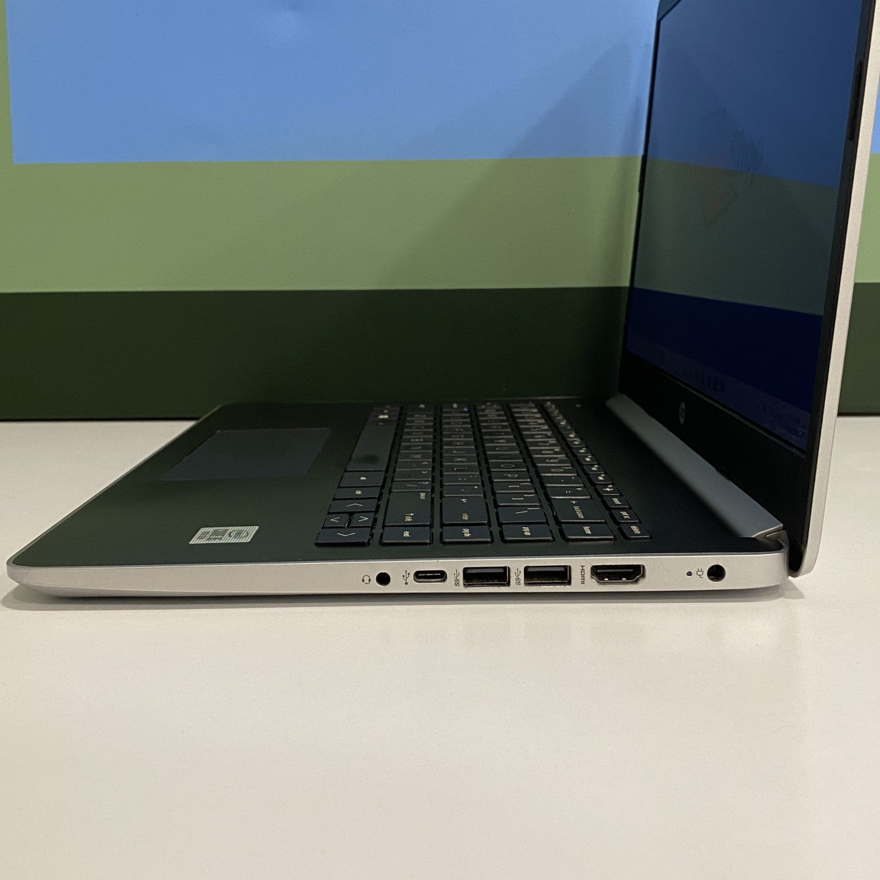 HP Laptop 14 Intel Core i5-1035G7 8/256GB