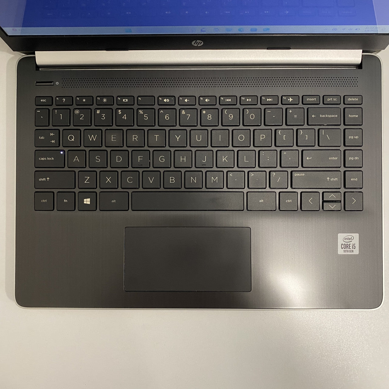 HP Laptop 14 Intel Core i5-1035G7 8/256GB