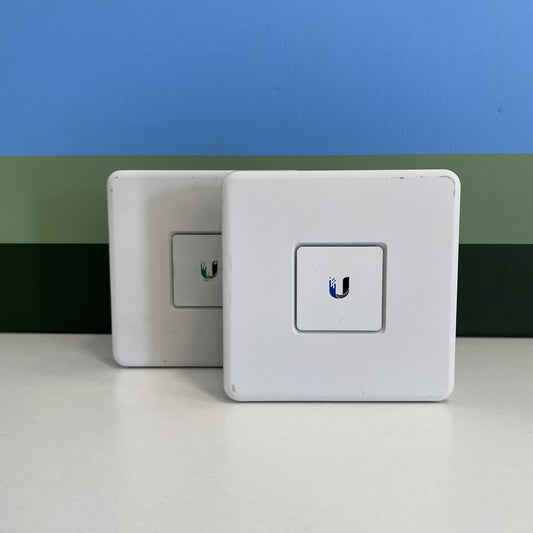 Ubiquiti Networks UniFi USG Security Gateway / 1 na stanju