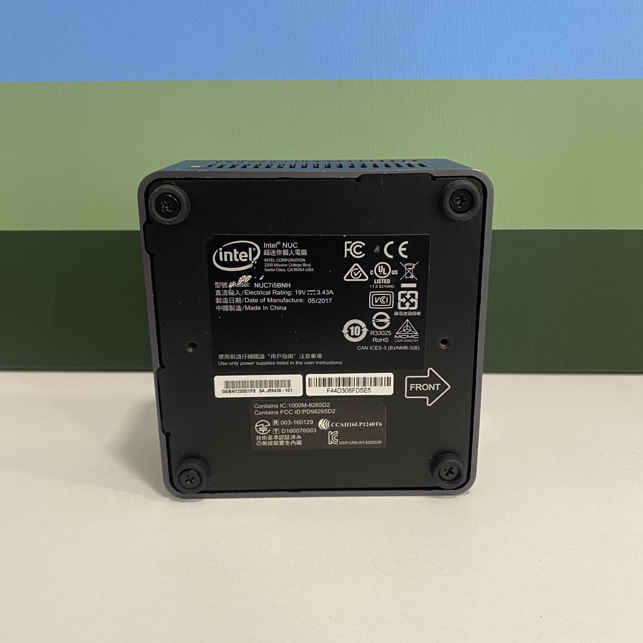 Intel NUC 7i5BNH Mini PC i5-7260U 8/256GB