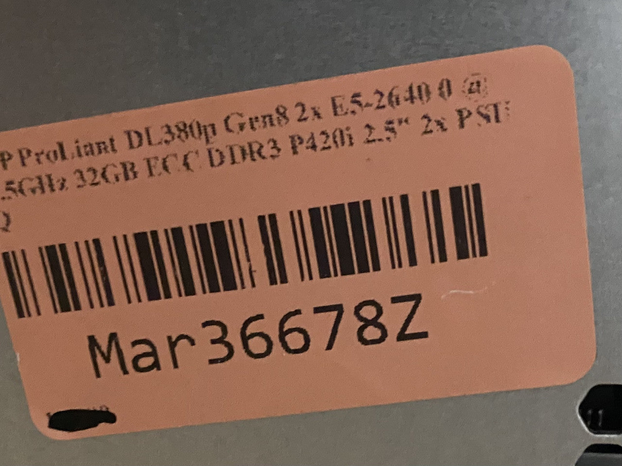 HP ProLiant DL380p Gen8 - Više opcija na stanju