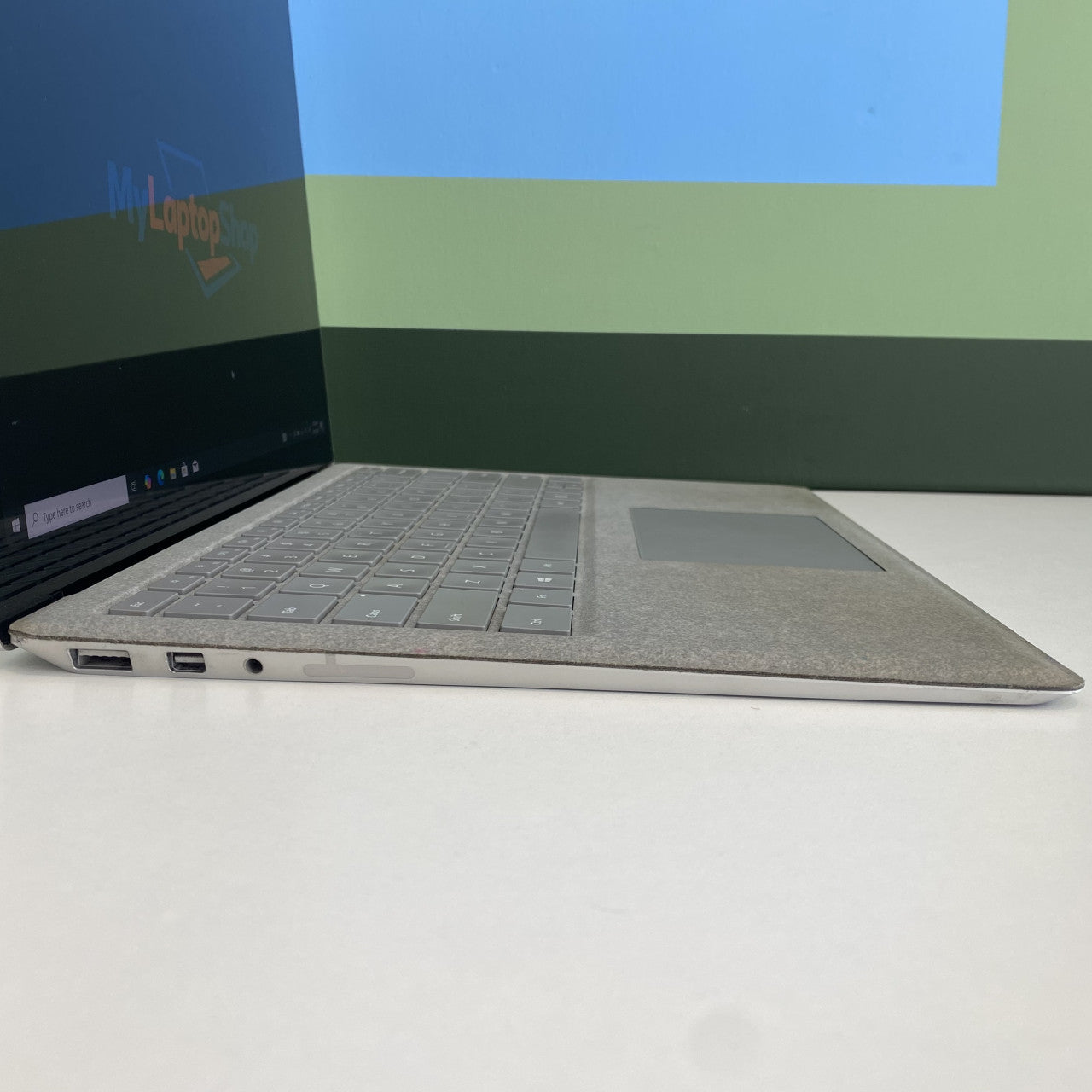 Microsoft Surface Laptop i5-7300U 8/256GB / Touchscreen