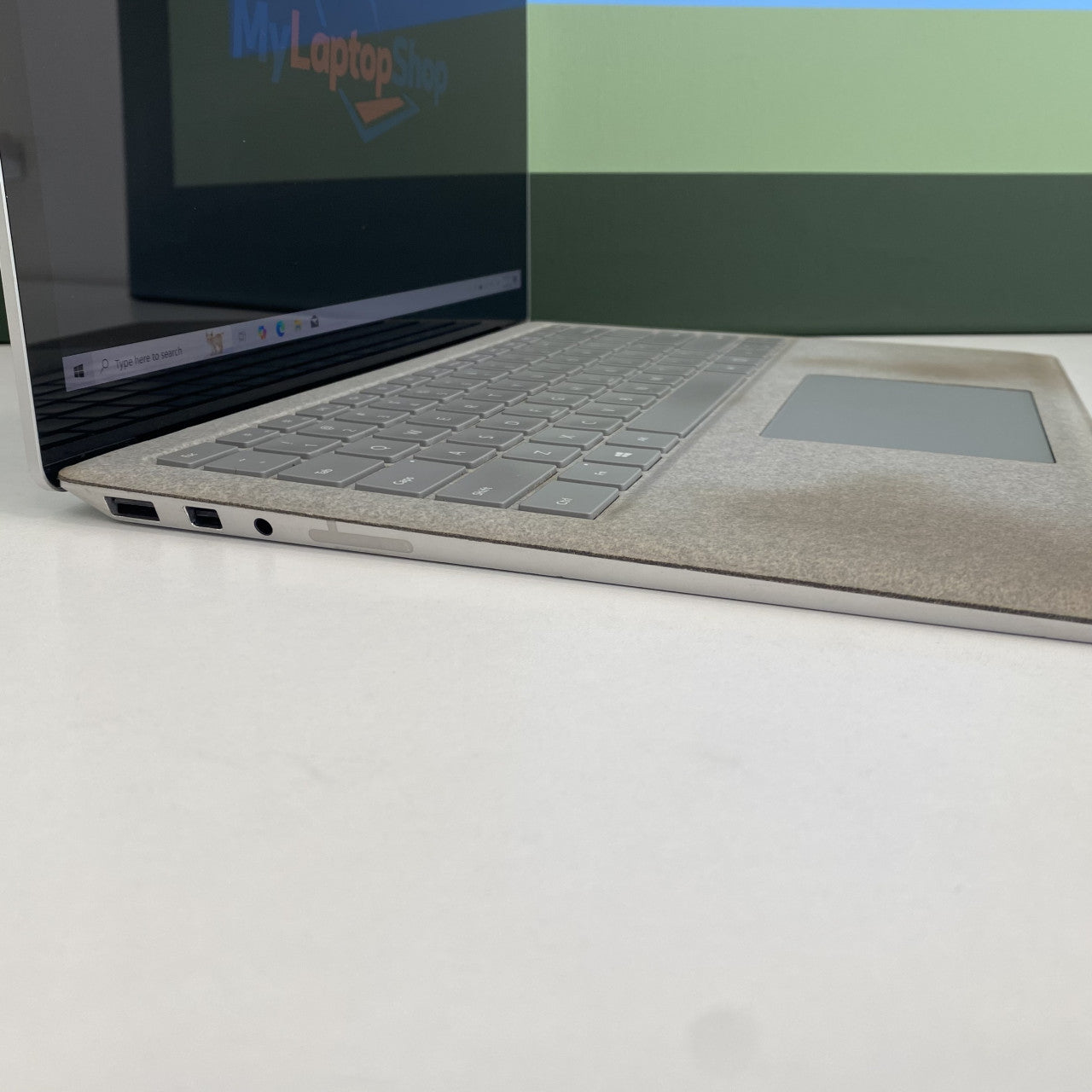 Microsoft Surface Laptop 2 i5-8250U 8/128GB / Touchscreen
