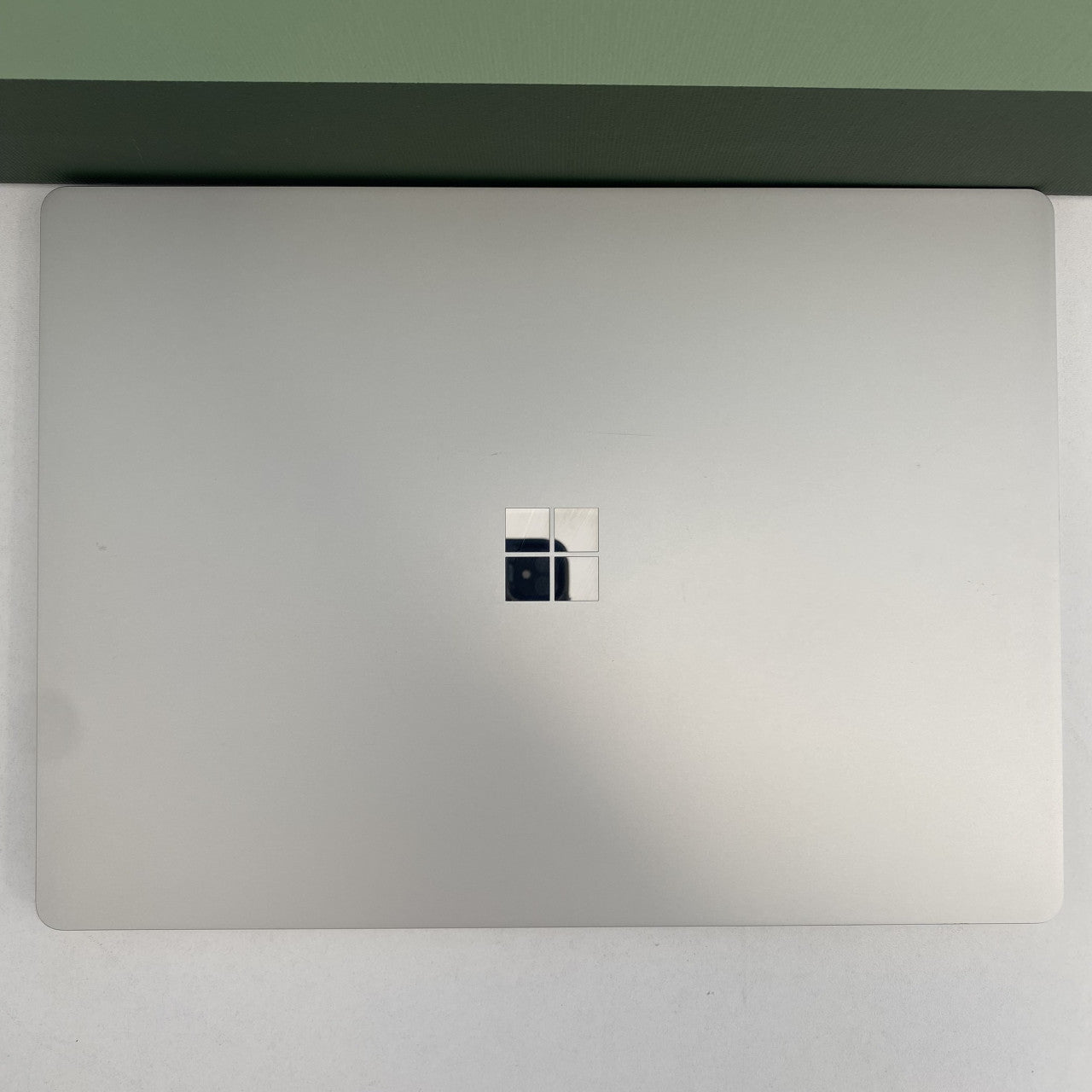 Microsoft Surface Laptop 2 i5-8250U 8/128GB / Touchscreen