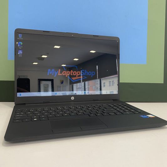 HP 15 DW300 i5-1135G7 16/256GB 15.6
