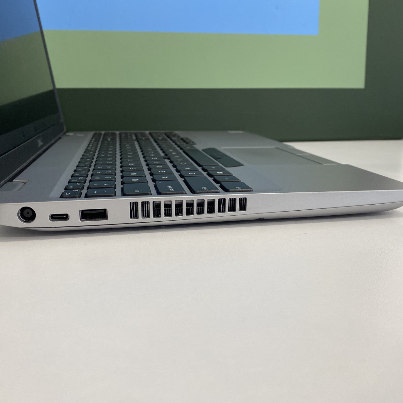 Dell Precision 3551 i5-10400H 16/256GB
