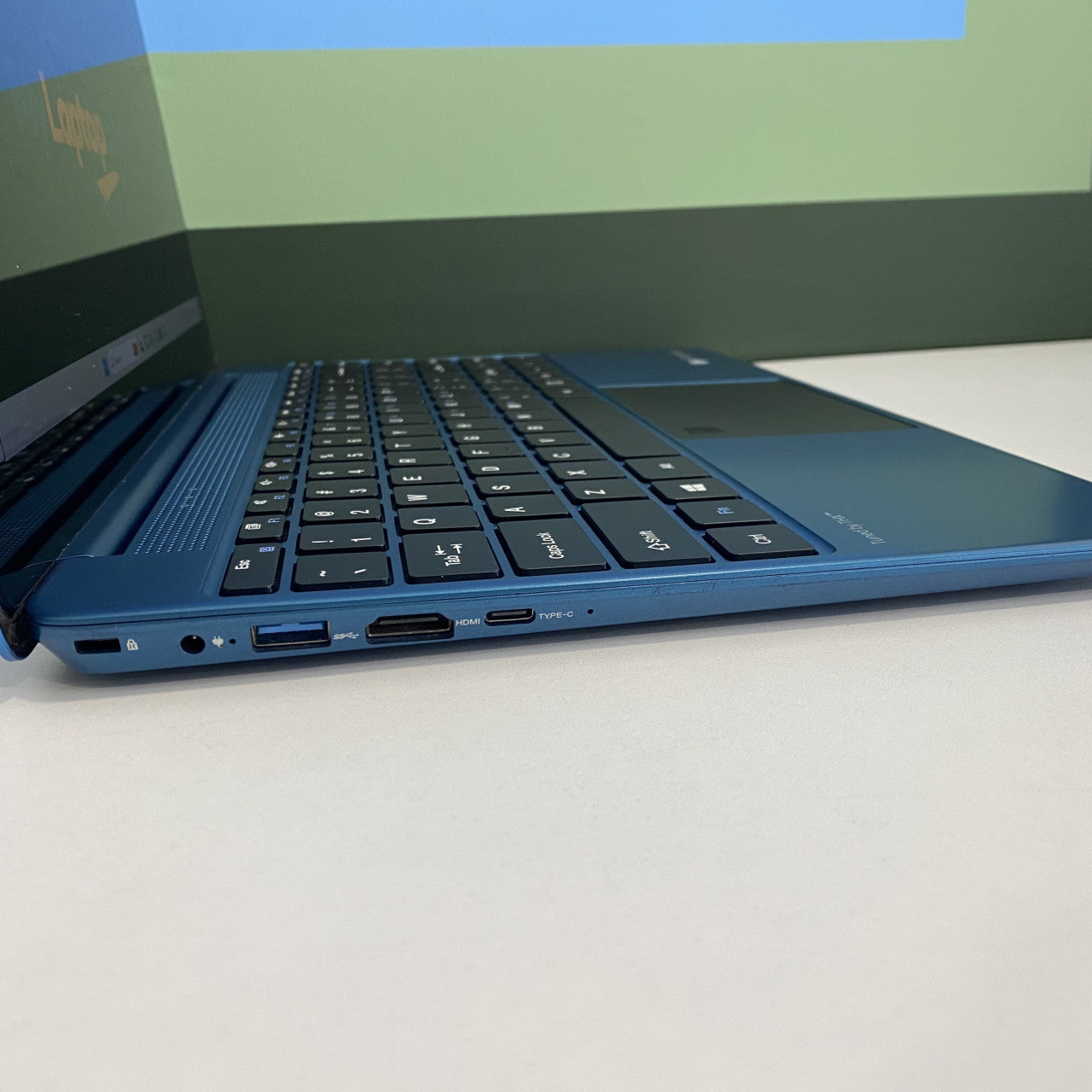 Gateway GWTN141-10 i5-1135G7 16/256GB