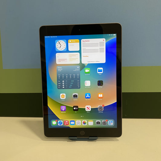 Apple iPad 5th Generacija / 32GB